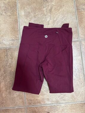 Tuff Athletics Burgundy high waisted leggings